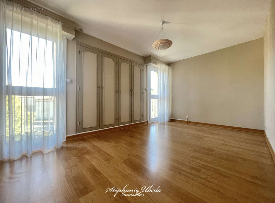 Appartement à SALON-DE-PROVENCE