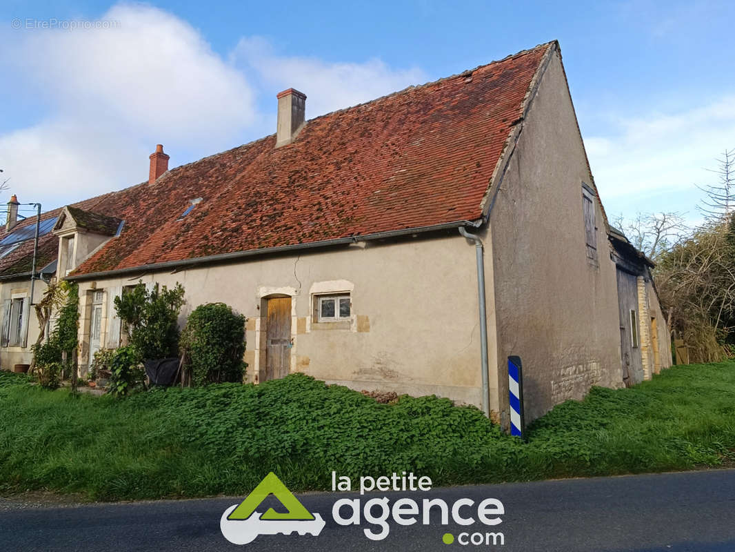 Maison à GARIGNY