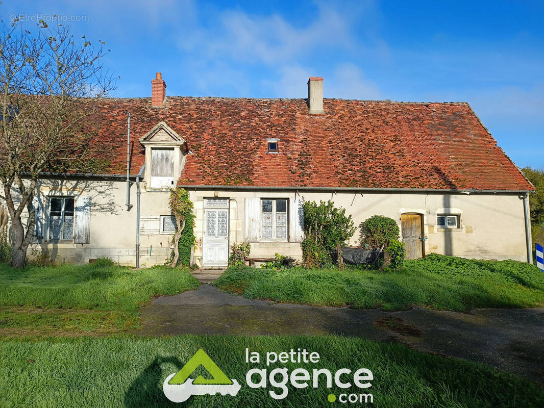 Maison à GARIGNY