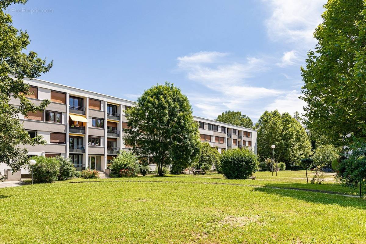 Appartement à MEYLAN