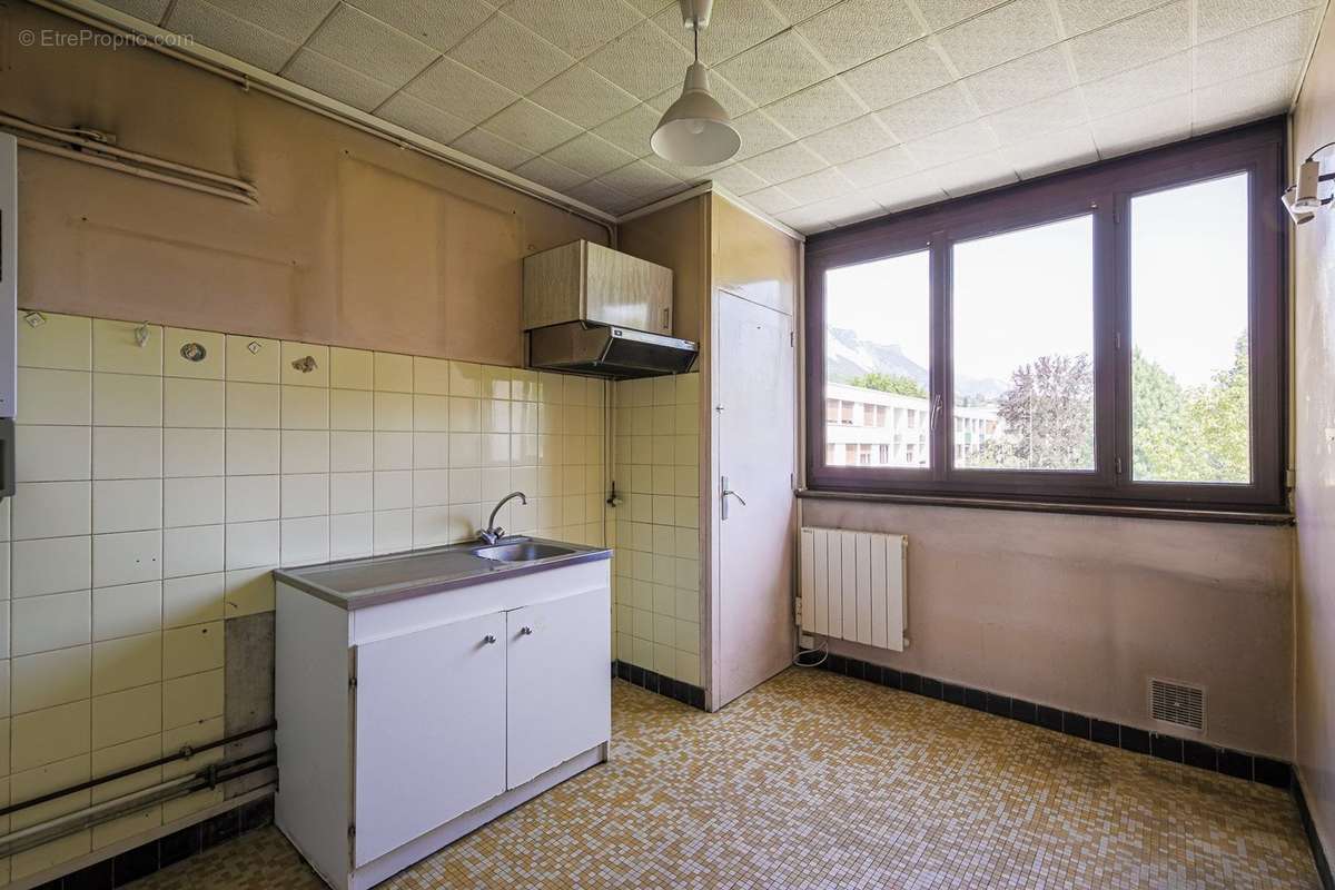 Appartement à MEYLAN