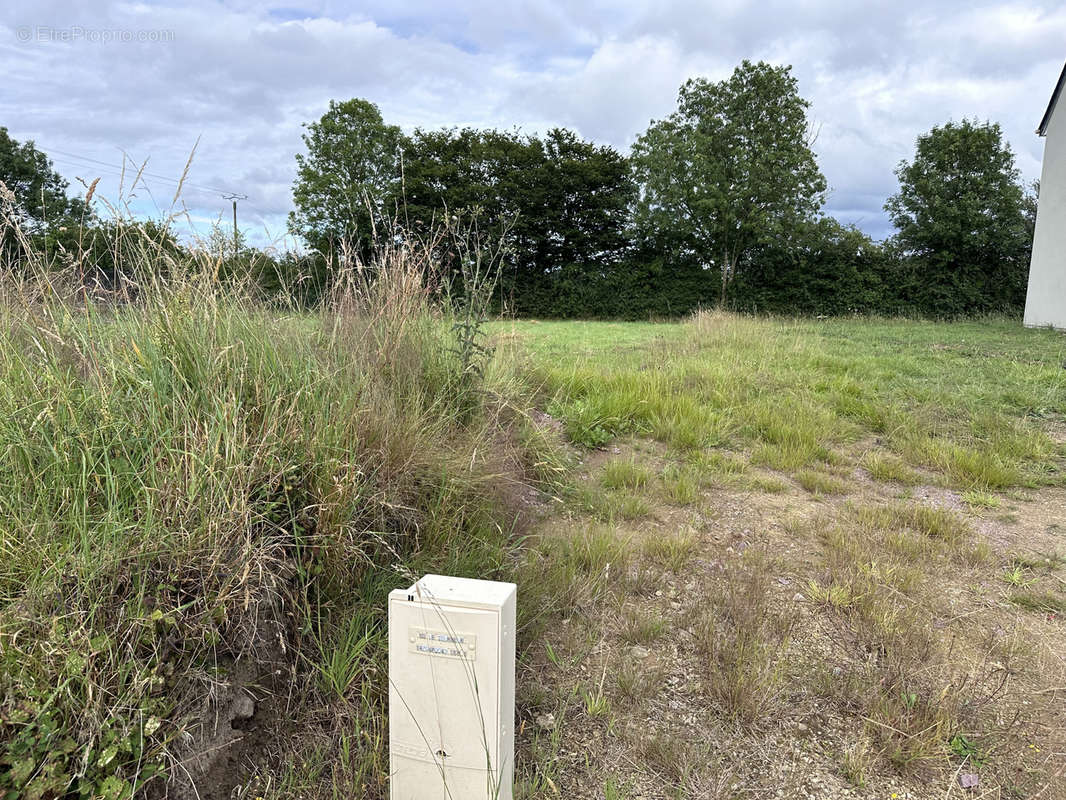 Terrain à LE BENY-BOCAGE