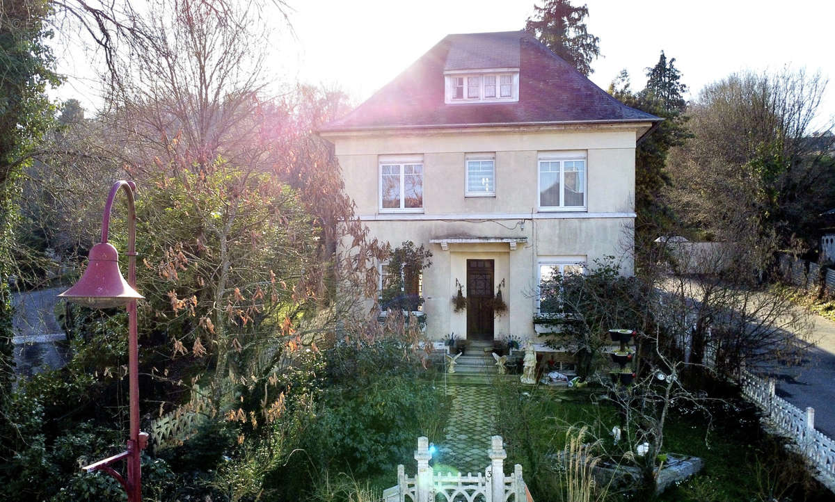 Maison à VILLEDIEU-LES-POELES