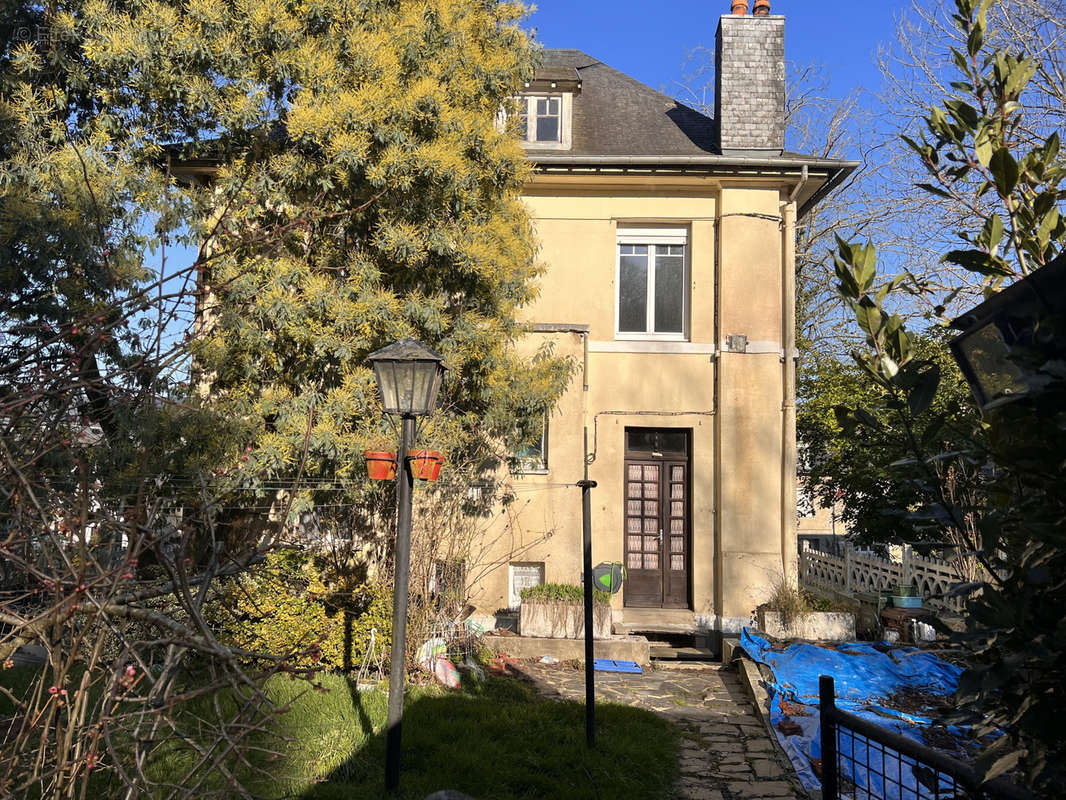 Maison à VILLEDIEU-LES-POELES