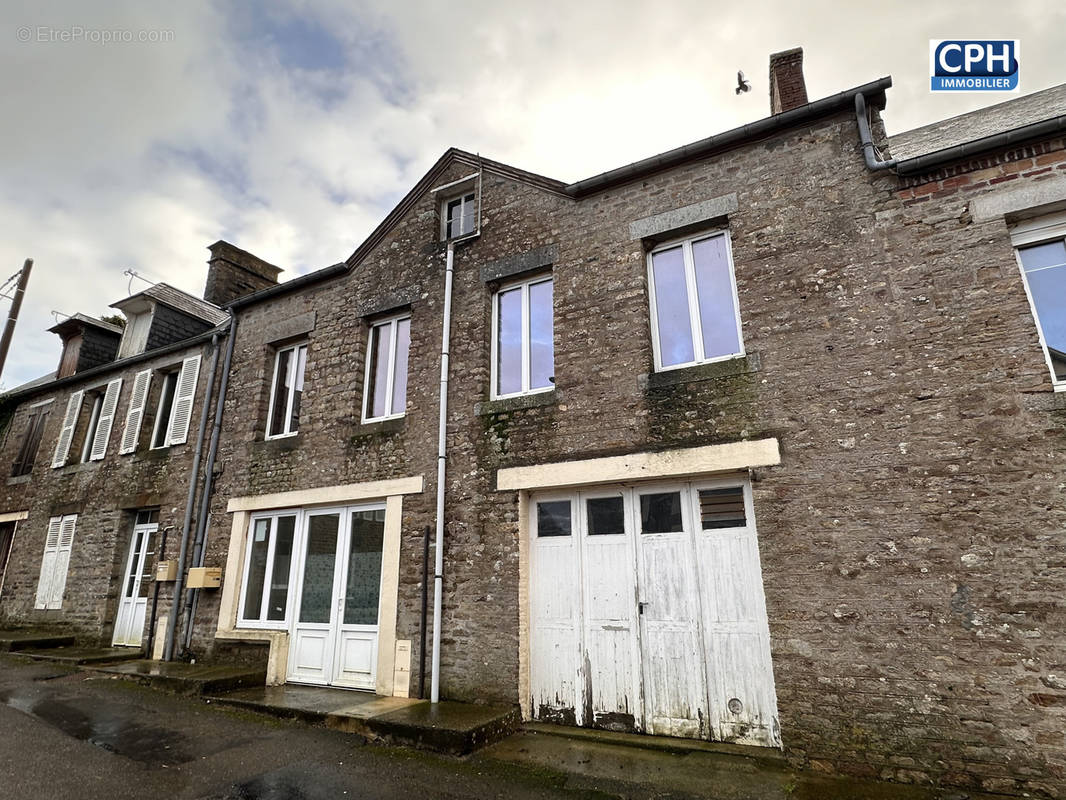 Maison à LE BENY-BOCAGE