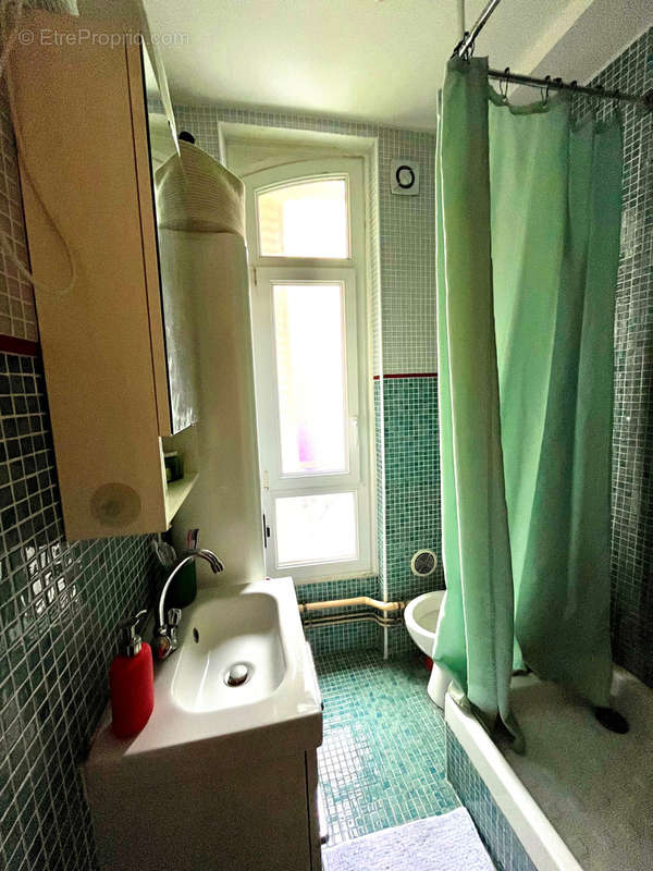 Appartement à PARIS-18E