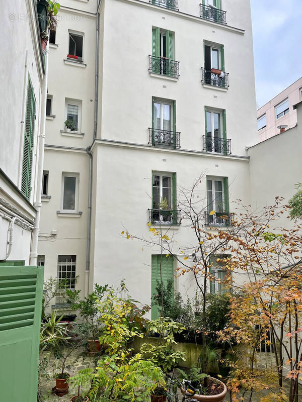 Appartement à PARIS-18E