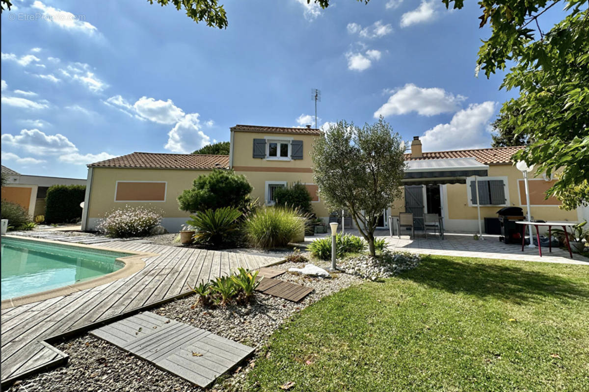 Maison à GIVRAND