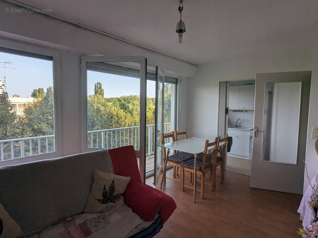 Appartement à SAINTES