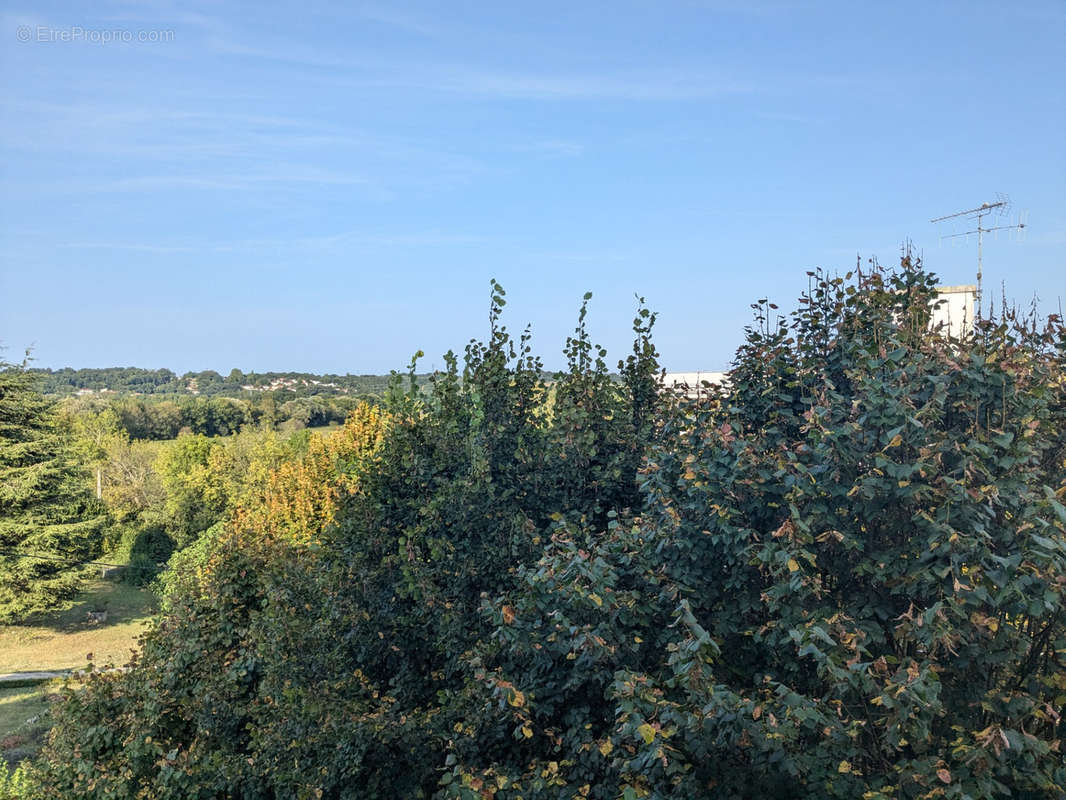 Appartement à SAINTES