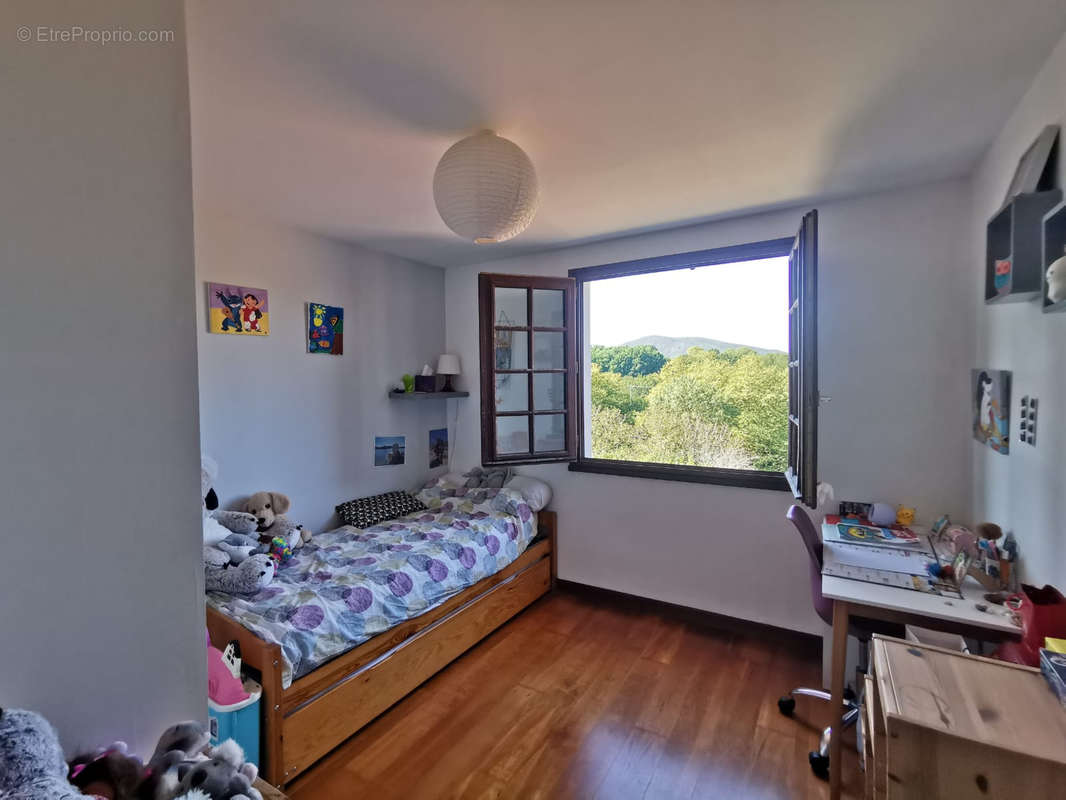 Appartement à URRUGNE