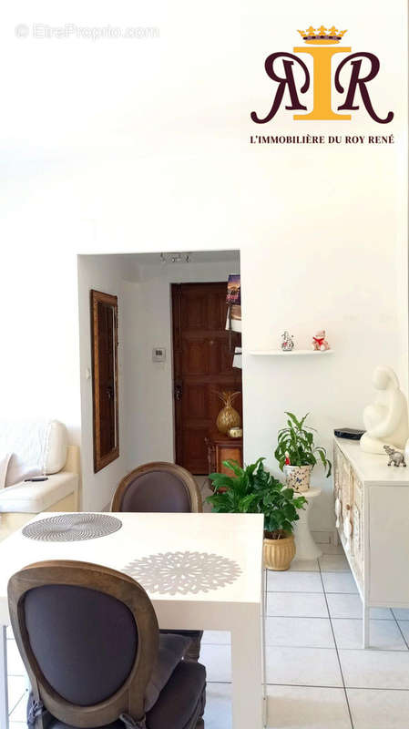 Appartement à MARSEILLE-2E