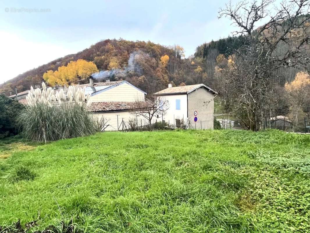 Maison à MONTFERRIER