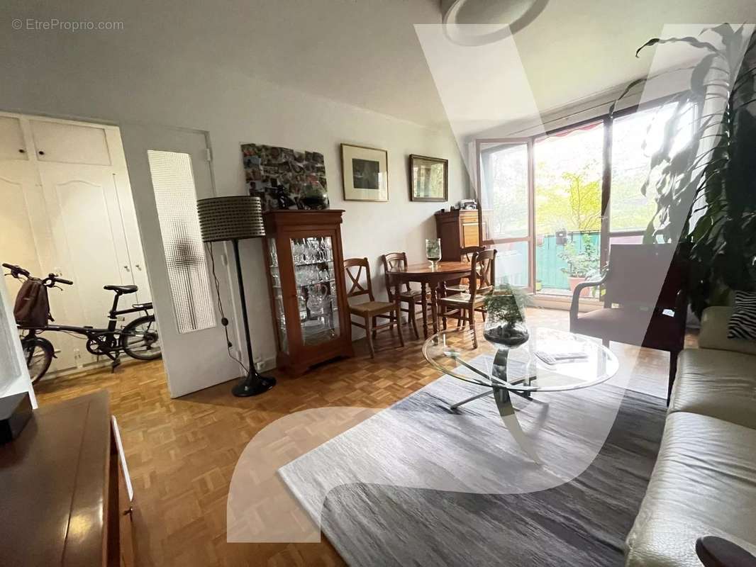 Appartement à FONTENAY-SOUS-BOIS