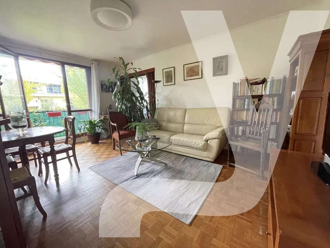 Appartement à FONTENAY-SOUS-BOIS