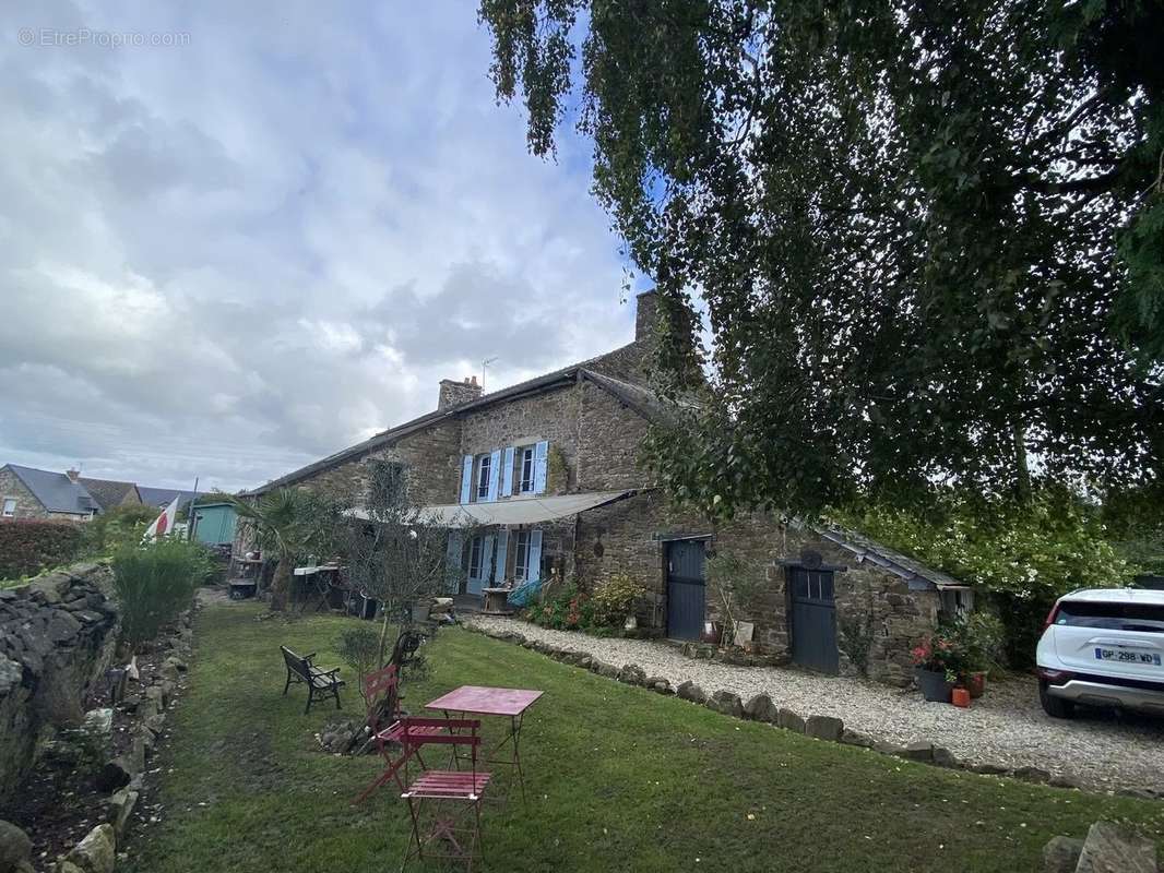 Maison à PLEUDIHEN-SUR-RANCE