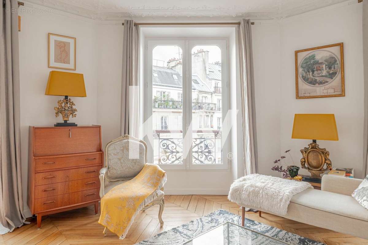 Appartement à PARIS-4E