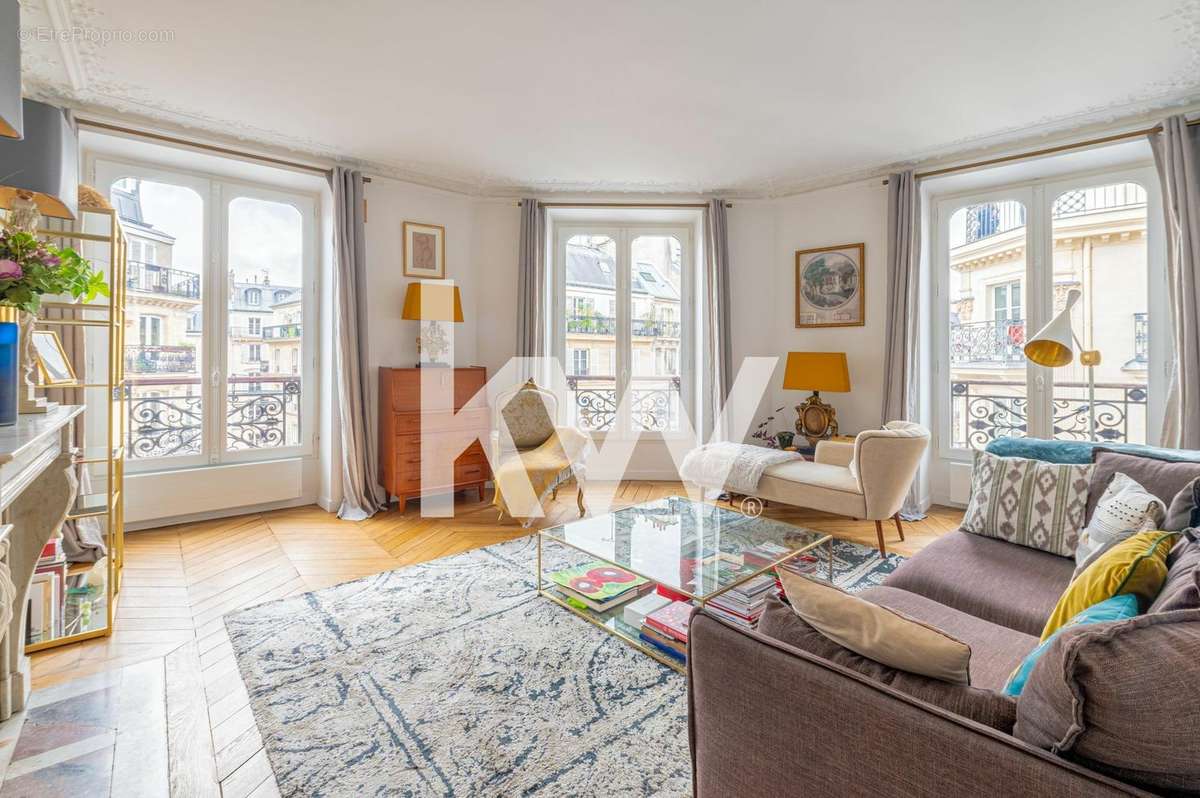 Appartement à PARIS-4E