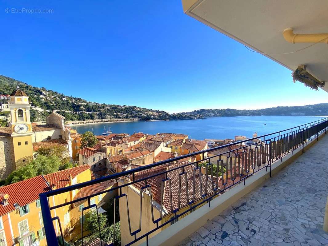 Appartement à VILLEFRANCHE-SUR-MER