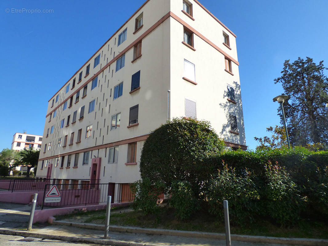 Appartement à MARSEILLE-14E