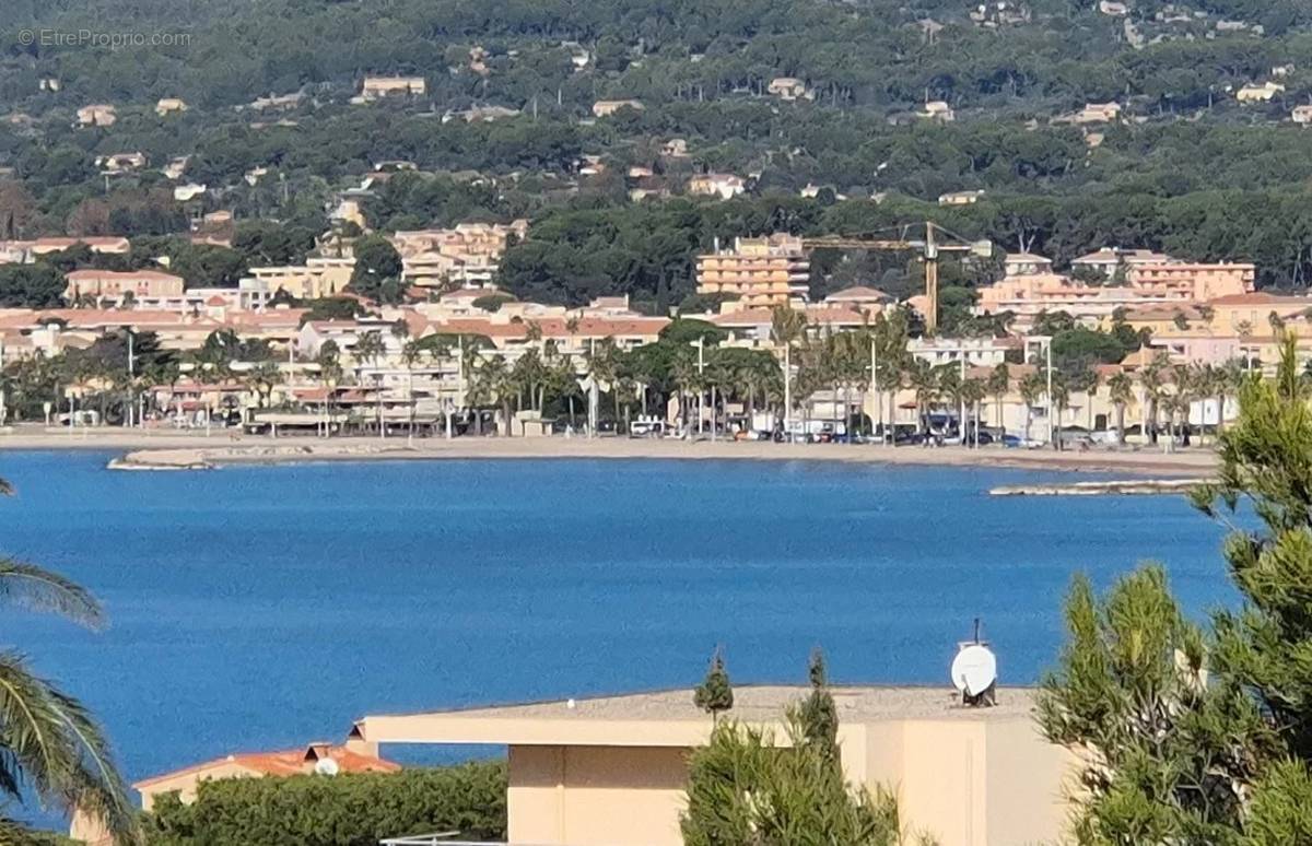 Appartement à SIX-FOURS-LES-PLAGES