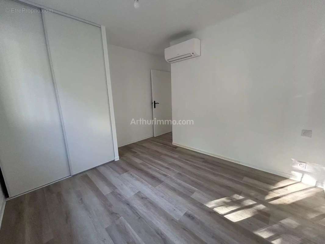 Appartement à MARSEILLE-5E