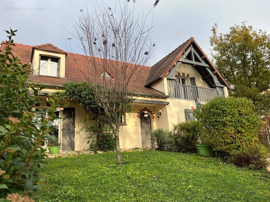 Maison à AUXERRE