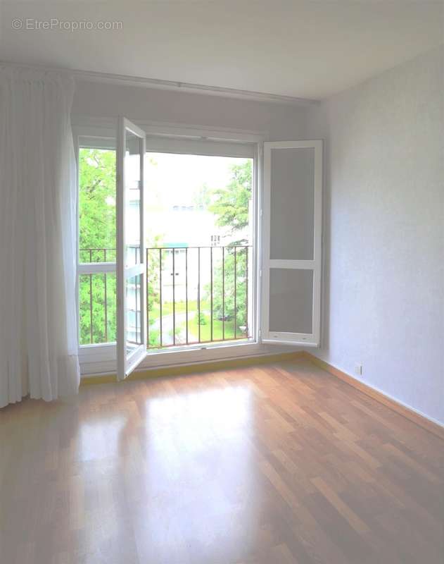 Appartement à YERRES