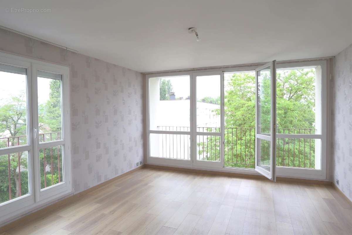 Appartement à YERRES