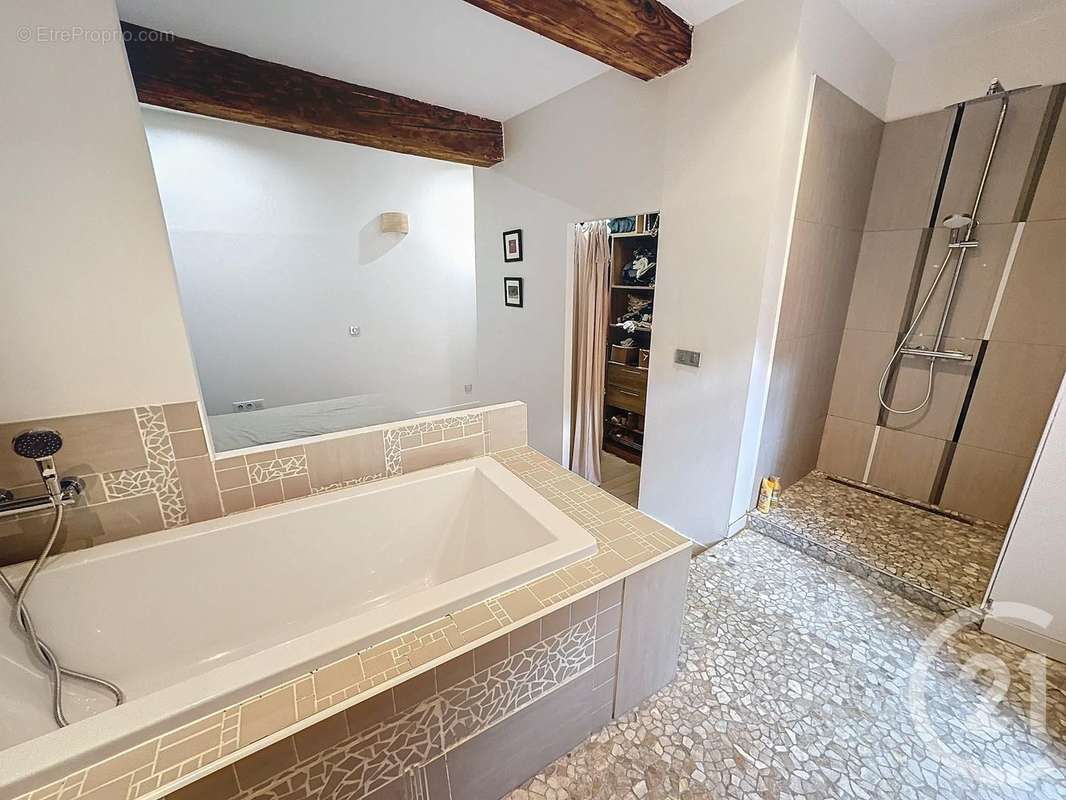 Appartement à LYON-7E