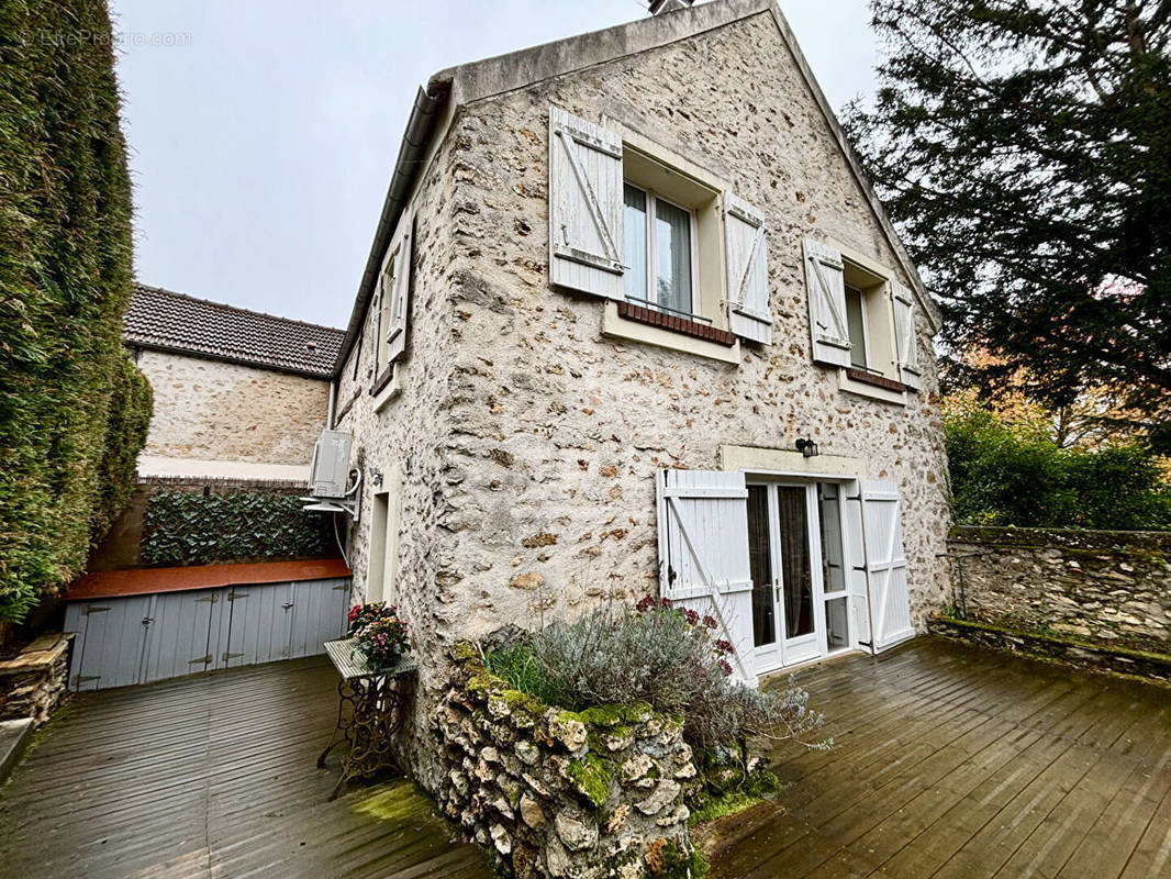 Maison à SAINT-GERMAIN-LES-CORBEIL