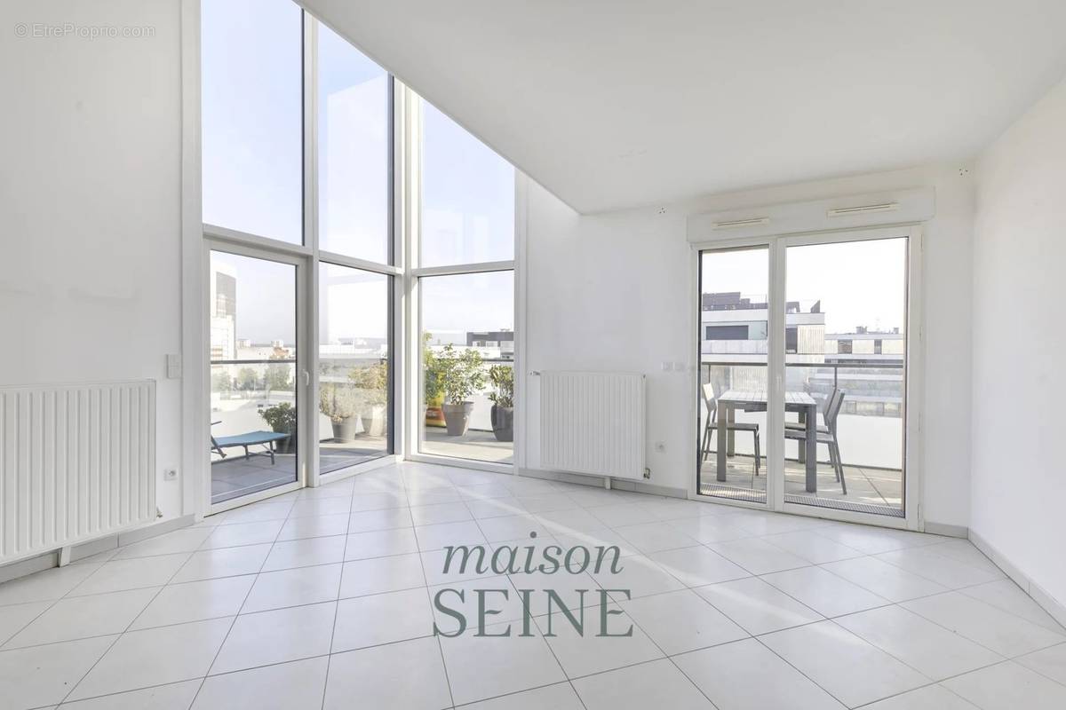 Appartement à GENNEVILLIERS