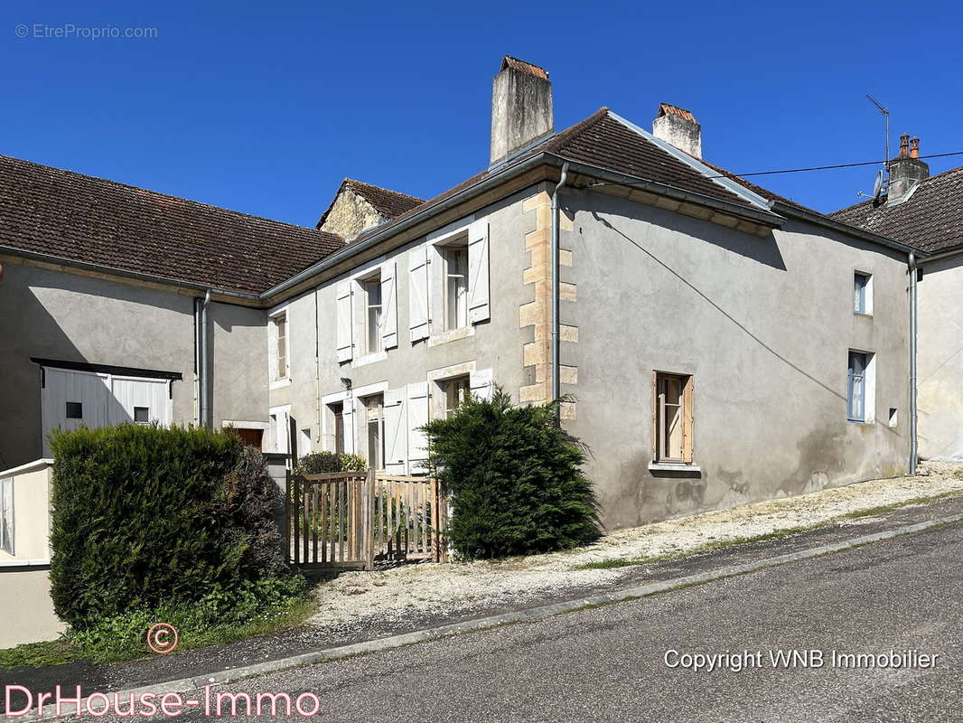 Maison à BETONCOURT-SUR-MANCE