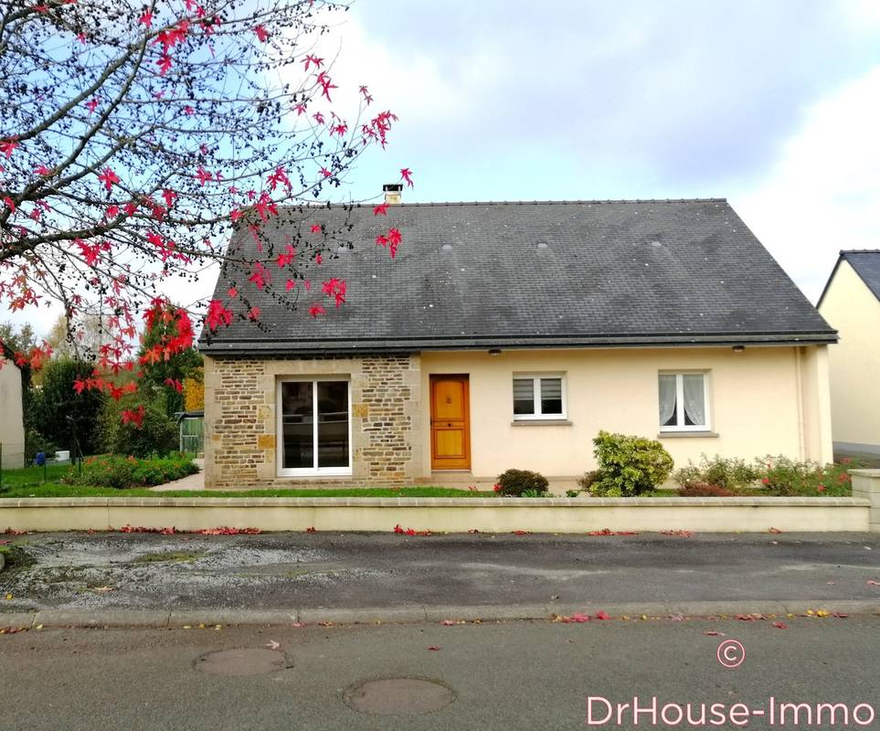 Maison à FOUGERES