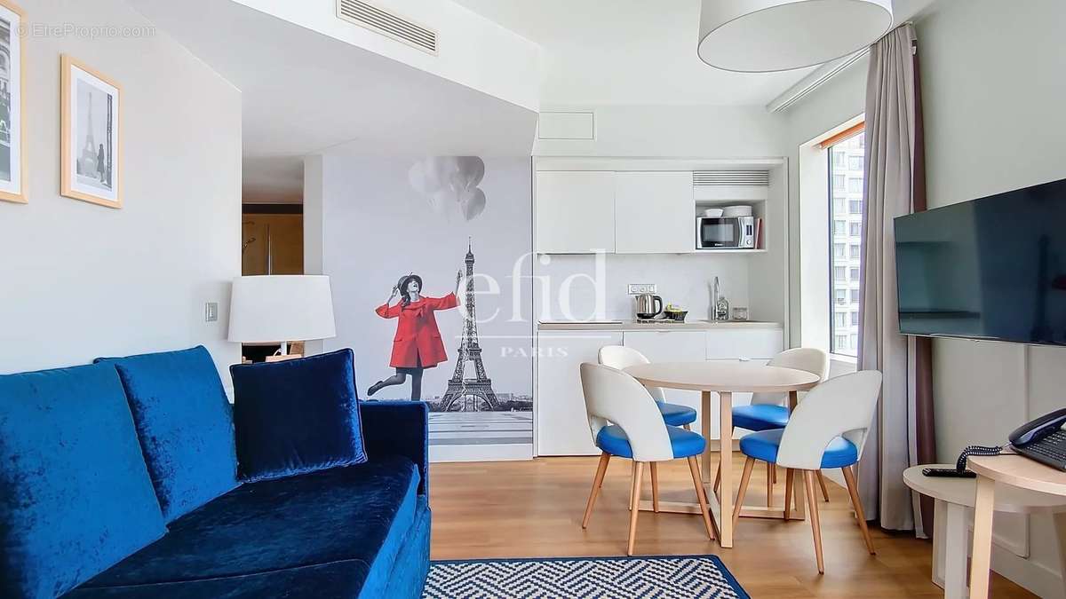 Appartement à PARIS-15E