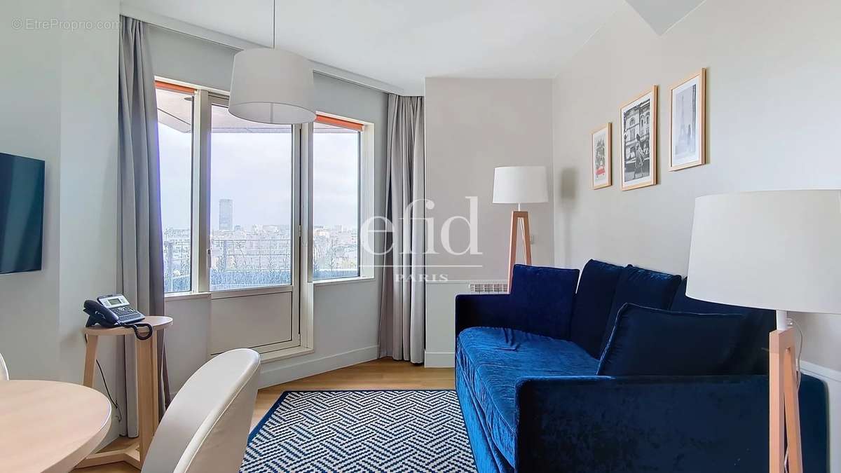 Appartement à PARIS-15E