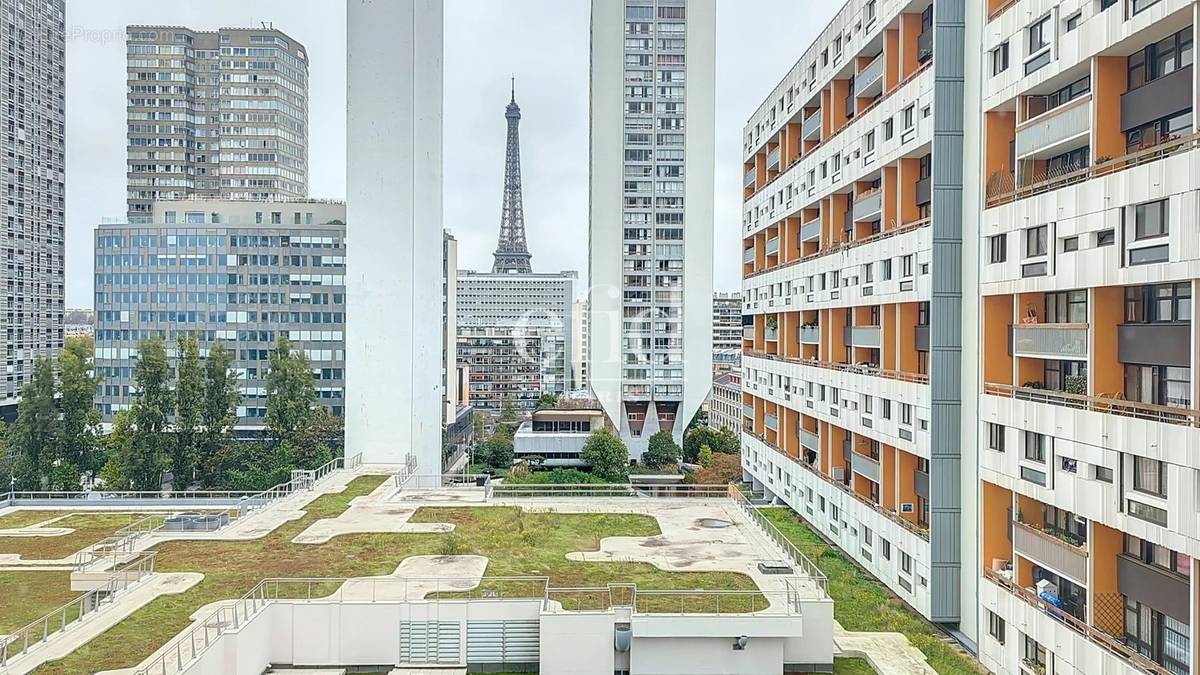 Appartement à PARIS-15E