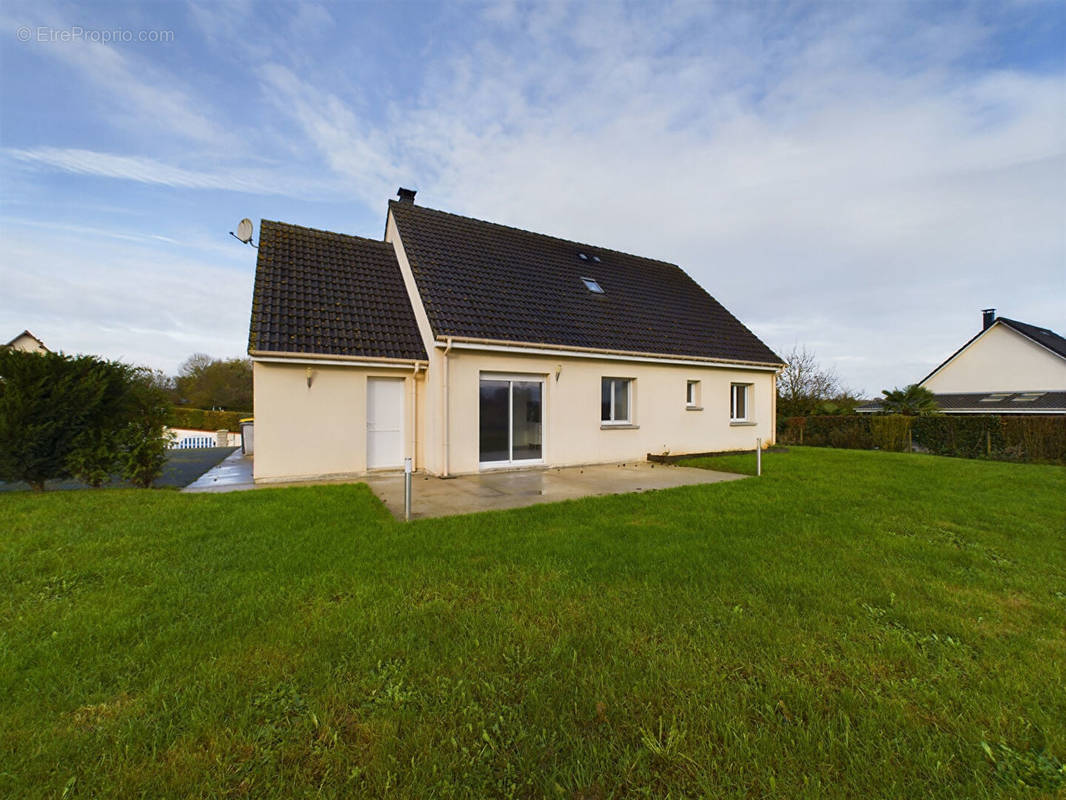 Maison à FLANCOURT-CATELON