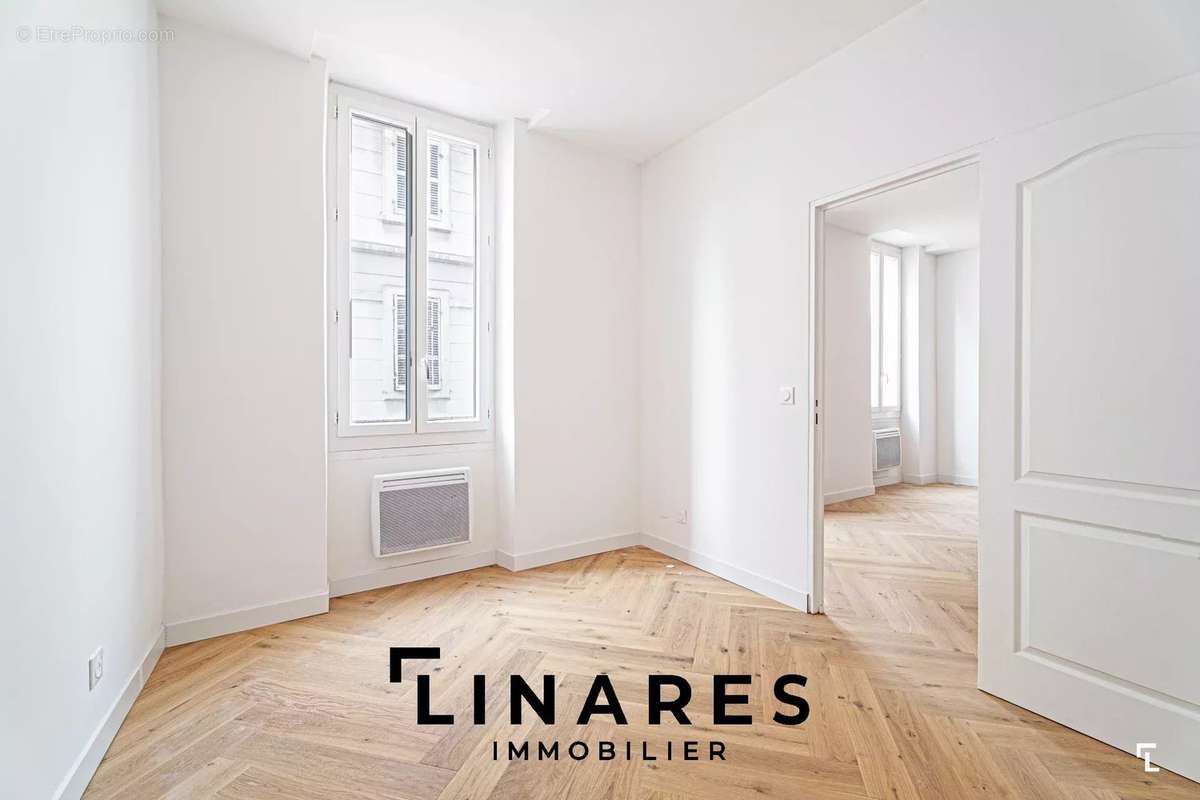 Appartement à MARSEILLE-6E