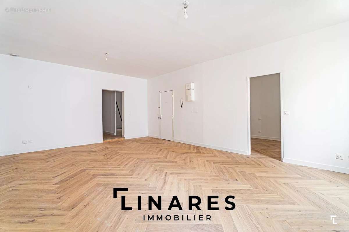 Appartement à MARSEILLE-6E