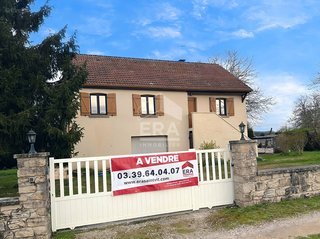 Maison à SAINT-VIT