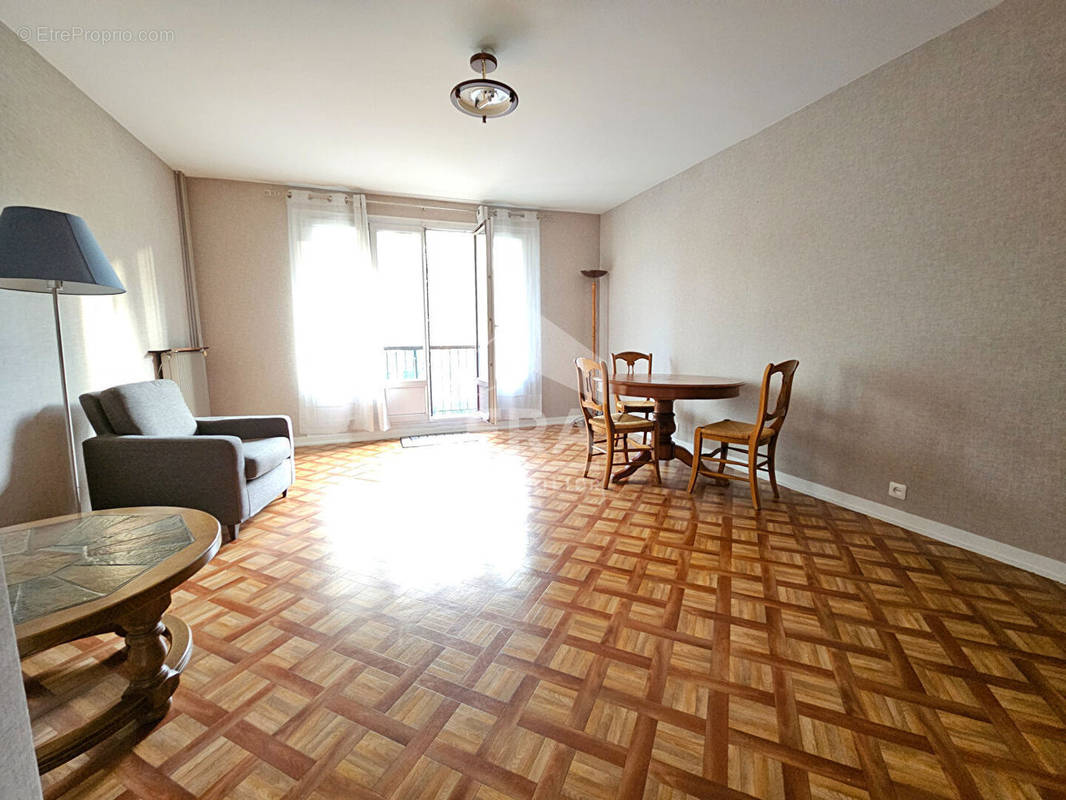 Appartement à NEUILLY-SUR-MARNE