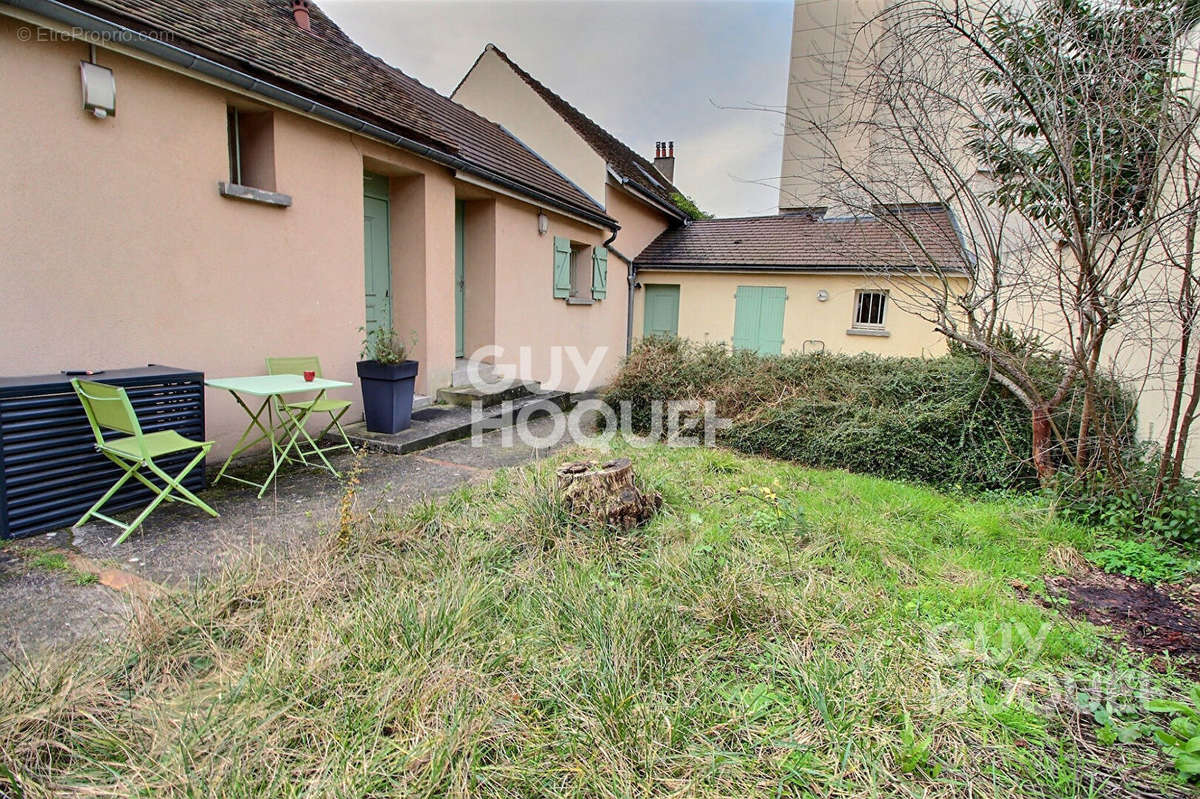 Appartement à CHAVILLE