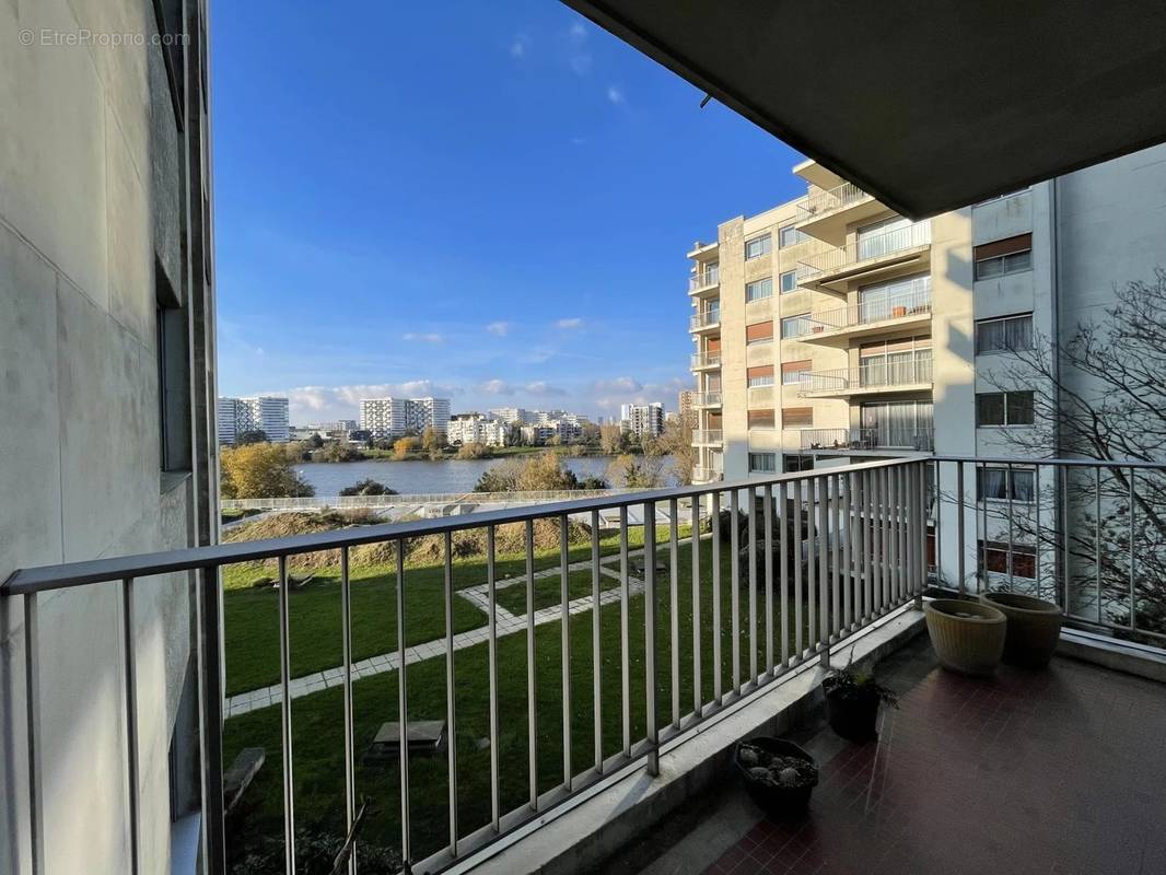 Appartement à SAINT-SEBASTIEN-SUR-LOIRE