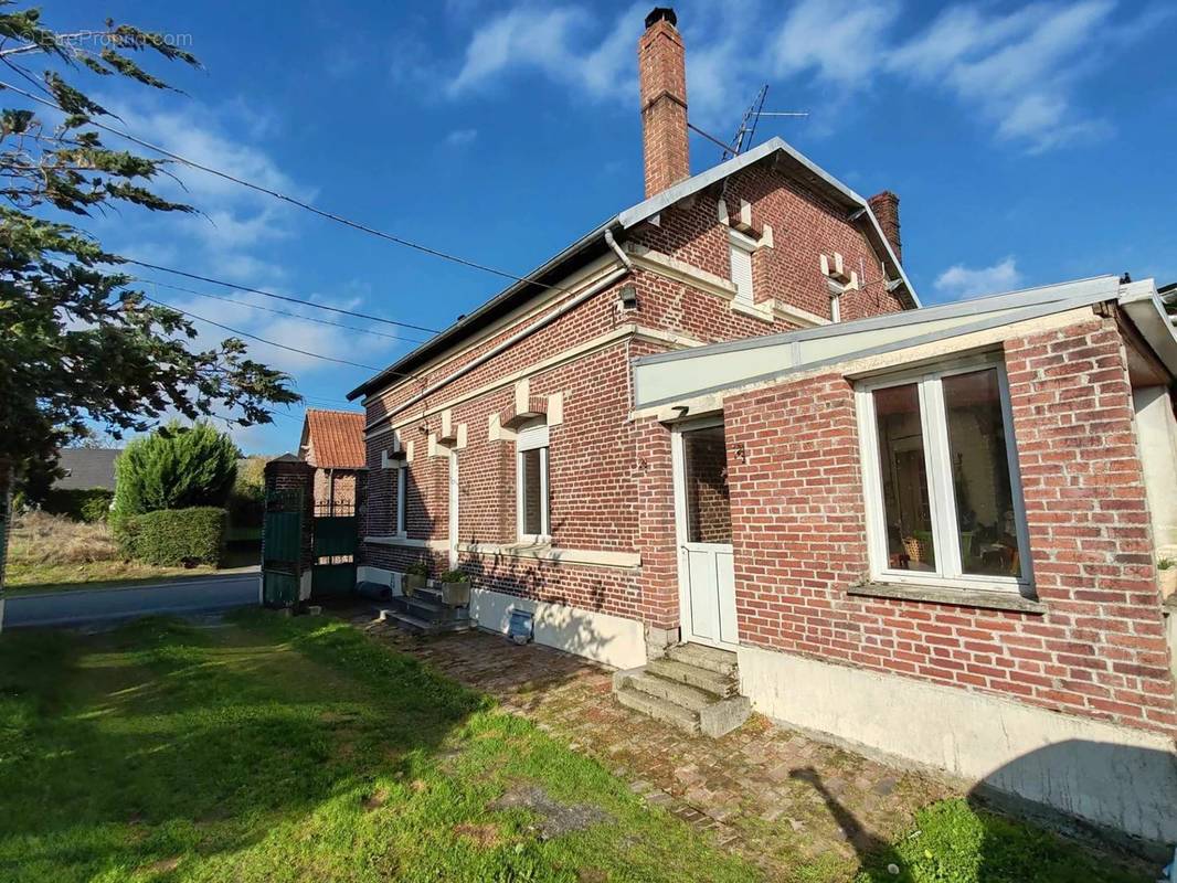 Maison à GOUZEAUCOURT