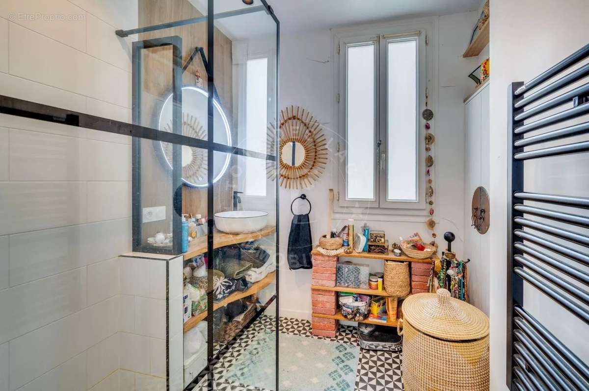 Appartement à PARIS-12E