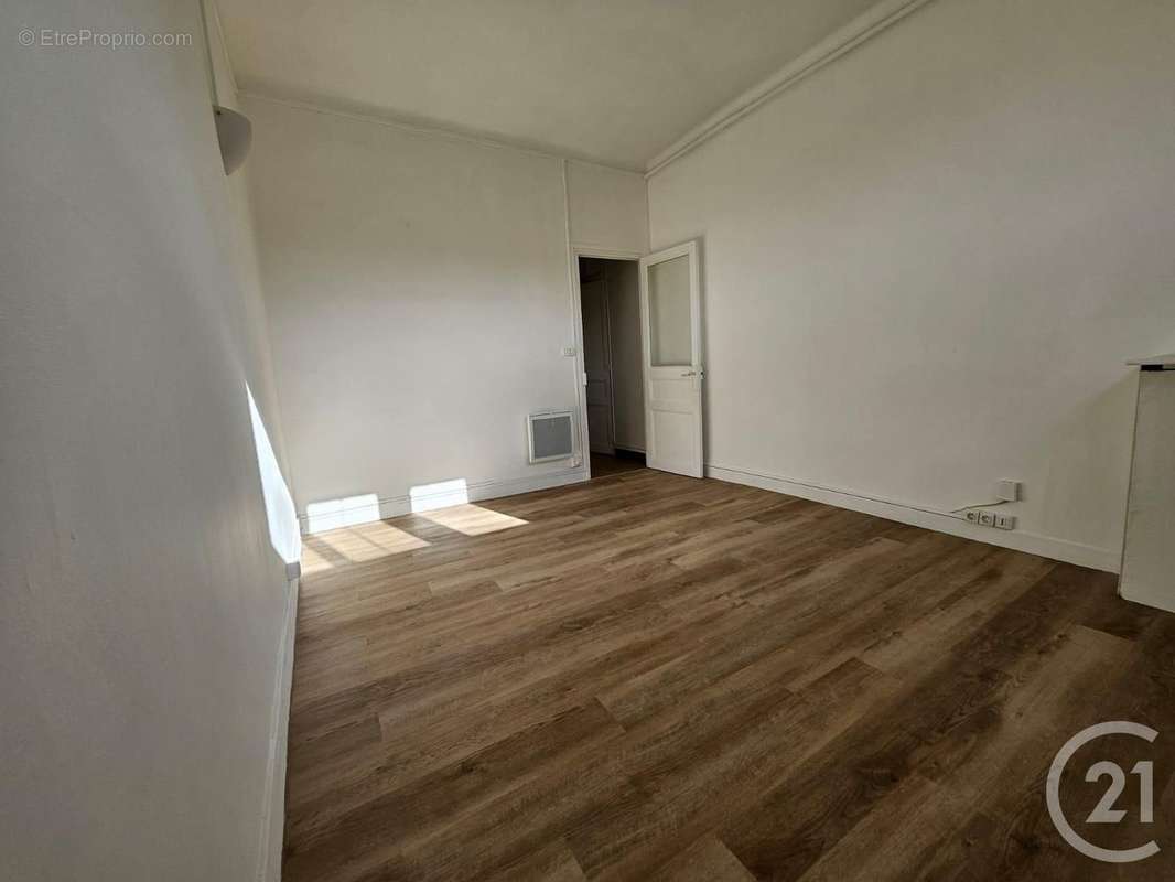 Appartement à MARSEILLE-3E