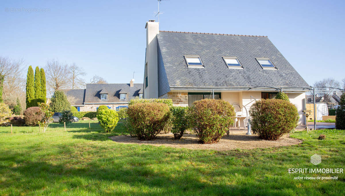 Maison à RIEC-SUR-BELON