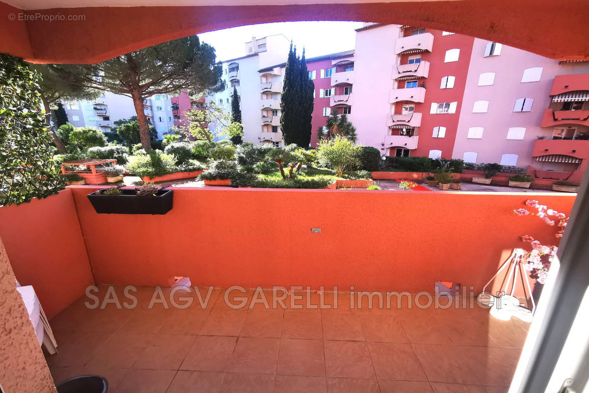 Appartement à HYERES