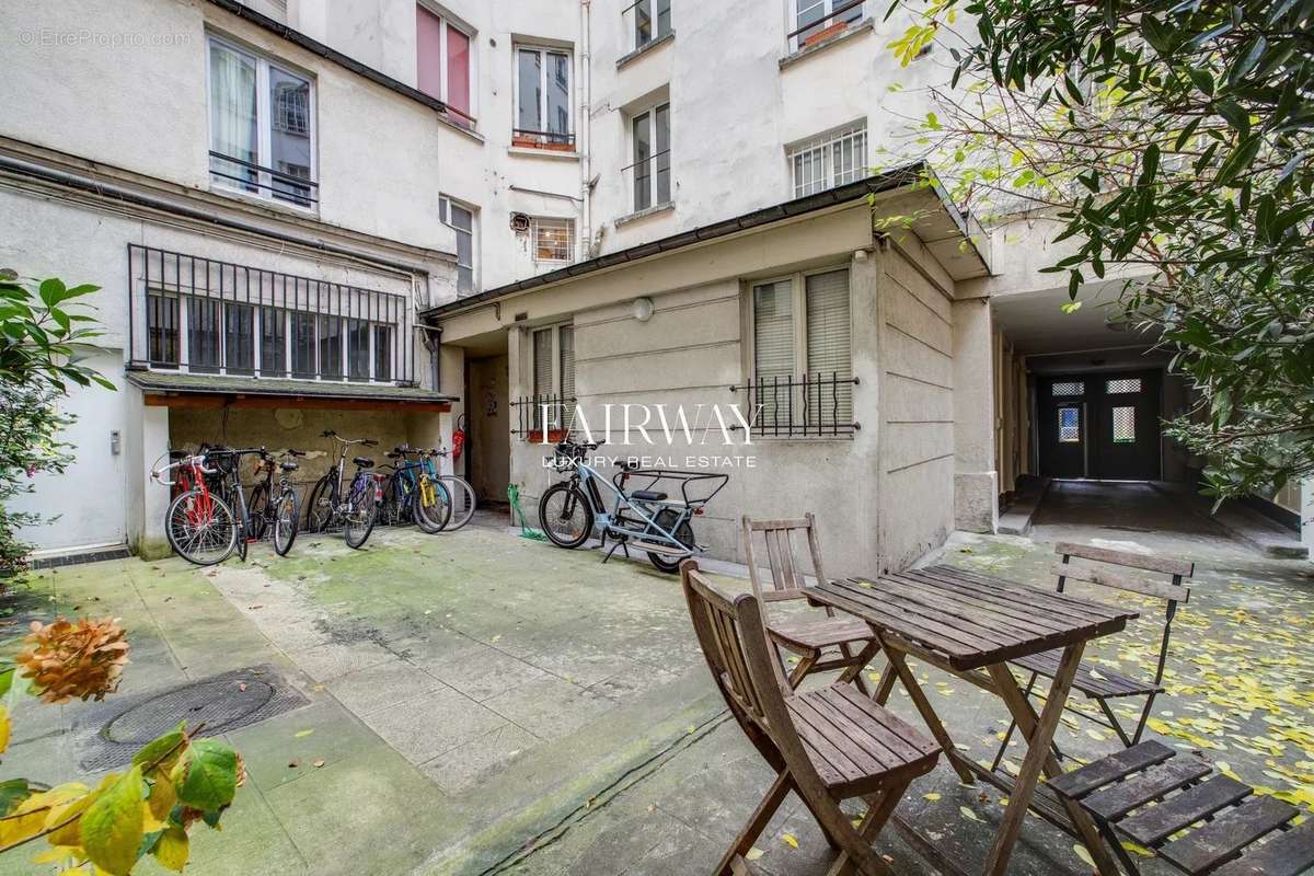 Appartement à PARIS-10E